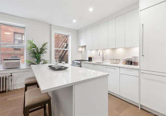 Photo 3 of Sale Pending at 148 09 Northern Blvd #1J, New York, NY 11354 | MLS# 1030437 | Listing updated on 2026-08-14