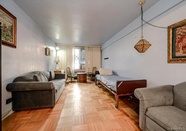 Listing Photo 4 - Condo for sale in building located at 33-44 93Rd St, New York, NY 11372 - Unit #1-P