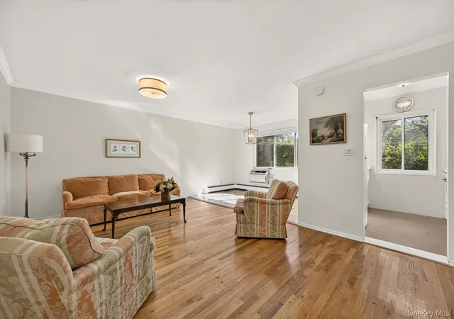 Photo 3 of Sale Pending at 200 Lexington #1F, Oyster Bay, NY 11771 | MLS# 1030473 | Listing updated on 2026-08-24