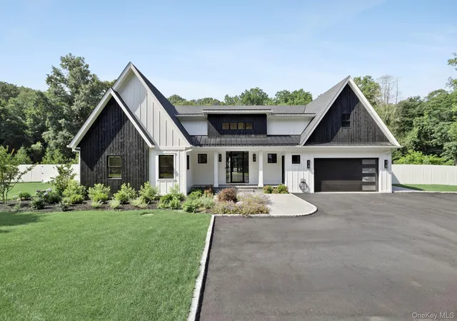 Single family home for sale at 53 Stony Holw Rd, Centerport, NY 11721 | MLS# 1030478