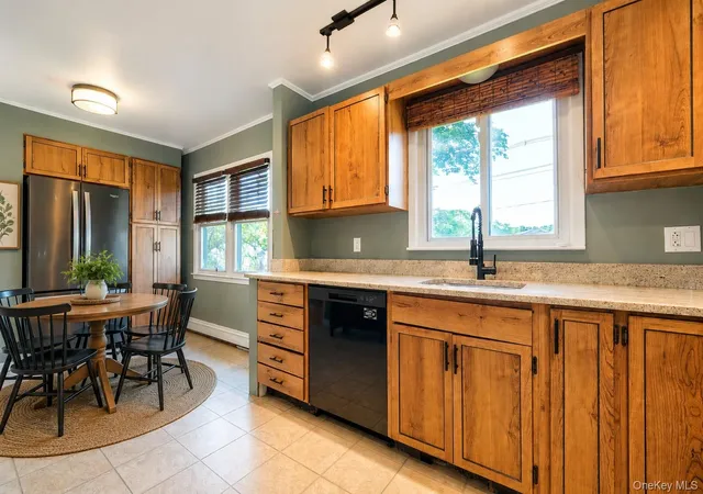 Photo 4 of Sale Pending at 3 Ireland Dr, Poughkeepsie (town), NY 12603 | MLS# 1030526 | Listing updated on 2026-09-13