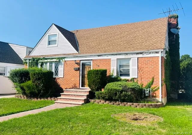 Photo 3 of Sale Pending at 28 Monaco Ave, Elmont, NY 11003 | MLS# 1030532 | Listing updated on 2026-08-21
