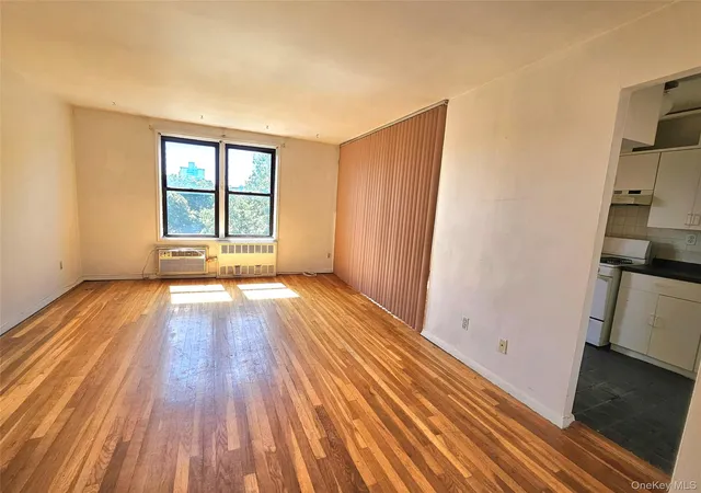 4th image of 87-01 Midland Pkwy #7D, New York, NY 11432 | MLS# 1030534