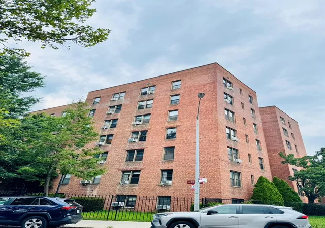 Photo 1 of Sale Pending at 150 29 72nd #3E, New York, NY 11367 | MLS# 1030536 | Listing updated on 2026-10-08