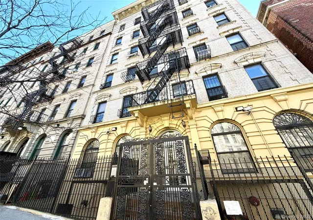 2nd image of 518 135th St, New York, NY 10031