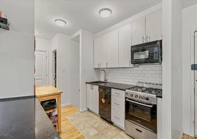 Listing Photo 5 - Condo for sale in building located at 2231 62Nd St, New York, NY 11204 - Unit #1A