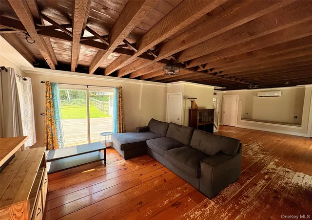4th image of 155 Pumpkin Hollow Rd N, Hillsdale, NY 12529 | MLS# 1030579