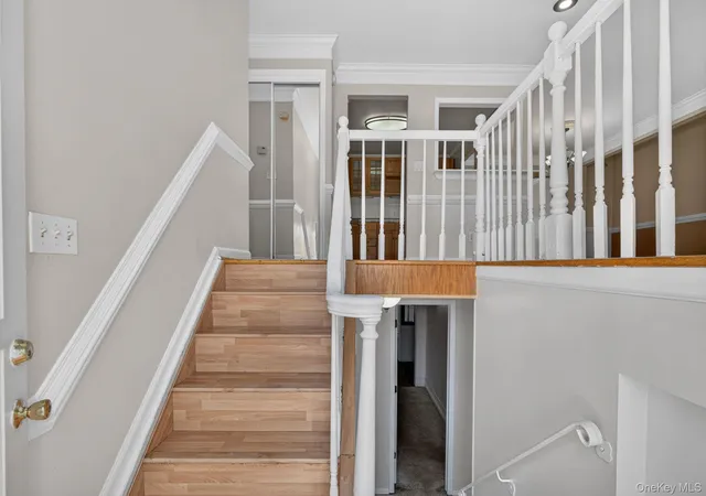 Photo 3 of Single family home for sale at 138 Spring St, Oyster Bay, NY 11758 | MLS# 1030589 | Listing updated on 2026-09-15