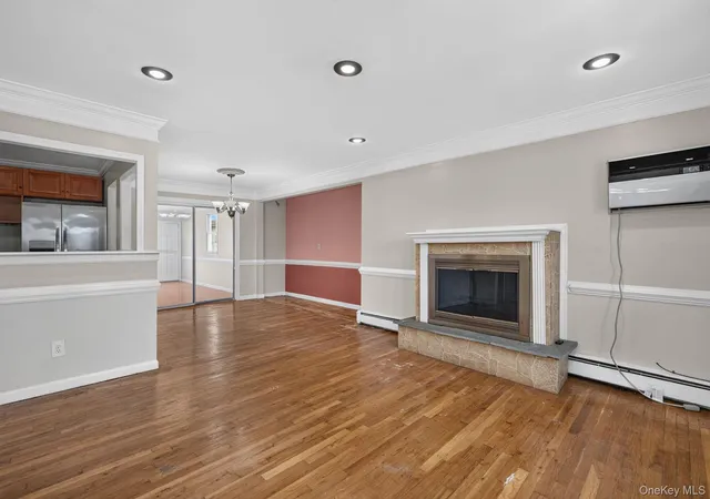 Photo 3 of Single family home for sale at 138 Spring St, Oyster Bay, NY 11758 | MLS# 1030589 | Listing updated on 2026-10-07