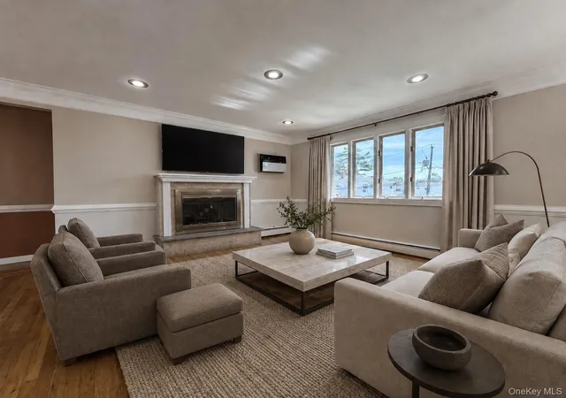Photo 4 of Single family home for sale at 138 Spring St, Oyster Bay, NY 11758 | MLS# 1030589 | Listing updated on 2026-10-07