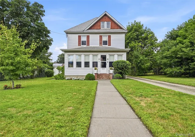 Photo 1 of Single family home for sale at 68 Jayne Ave, Brookhaven, NY 11772 | MLS# 1030614 | Listing updated on 2026-09-24
