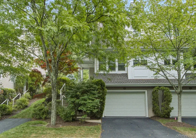 Photo 1 of Sale Pending at 34 Briarbrook Dr, Ossining, NY 10510 | MLS# 1030619 | Listing updated on 2026-08-29