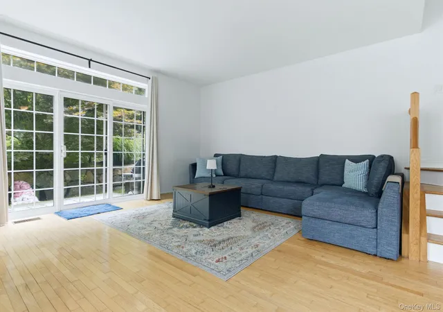 Photo 3 of Sale Pending at 34 Briarbrook Dr, Ossining, NY 10510 | MLS# 1030619 | Listing updated on 2026-10-26