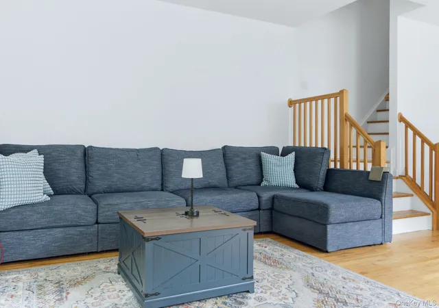 Photo 4 of Sale Pending at 34 Briarbrook Dr, Ossining, NY 10510 | MLS# 1030619 | Listing updated on 2026-10-26
