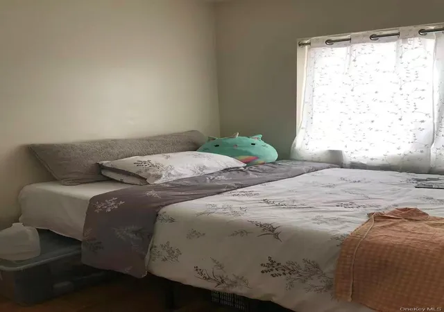 Listing Photo 5 - Condo for sale in building located at 87-86 52nd Ave, New York, NY 11373