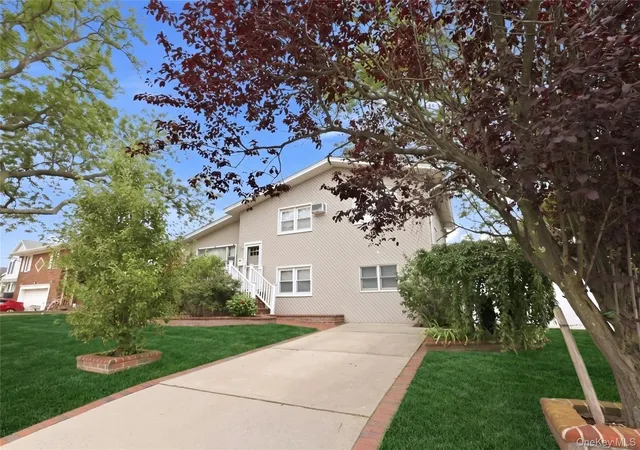 Photo 3 of Sale Pending at 228 Island Pkwy W, Hempstead, NY 11558 | MLS# 1030642 | Listing updated on 2026-08-11