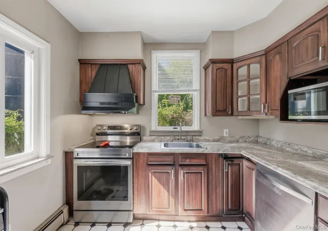 Photo 3 of Sale Pending at 101 Elm St, Cortlandt, NY 10567 | MLS# 1030660 | Listing updated on 2026-10-01