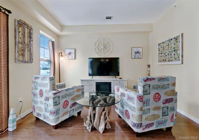 Listing Photo 5 - Condo for sale in building located at 6428 Ocean Ave S, New York, NY 11692