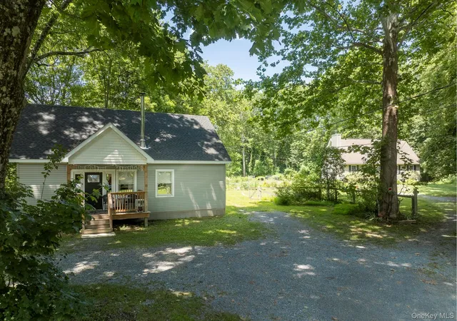 1st image of 13 14 Creekside Pl, Pleasant Valley, NY 12569 | MLS# 1030685