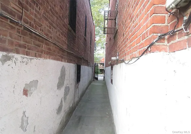 Photo 3 of Single family home for sale at 306 E 48th Street, New York, NY 11203 | MLS# 1030686 | Listing updated on 2026-07-30