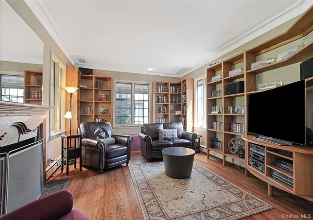 Photo 4 of Sale Pending at 13 Craven Ln, White Plains, NY 10605 | MLS# 1030705 | Listing updated on 2026-08-14