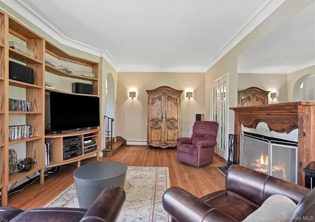 Photo 5 of Sale Pending at 13 Craven Ln, White Plains, NY 10605 | MLS# 1030705 | Listing updated on 2026-08-14