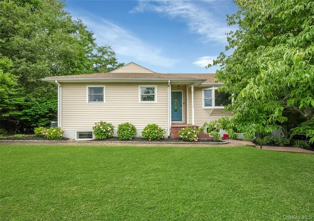Photo 3 of Sale Pending at 162 Florence Ave, Mount Pleasant, NY 10594 | MLS# 1030715 | Listing updated on 2026-08-27