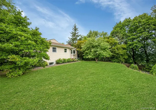 Photo 4 of Sale Pending at 162 Florence Ave, Mount Pleasant, NY 10594 | MLS# 1030715 | Listing updated on 2026-08-27