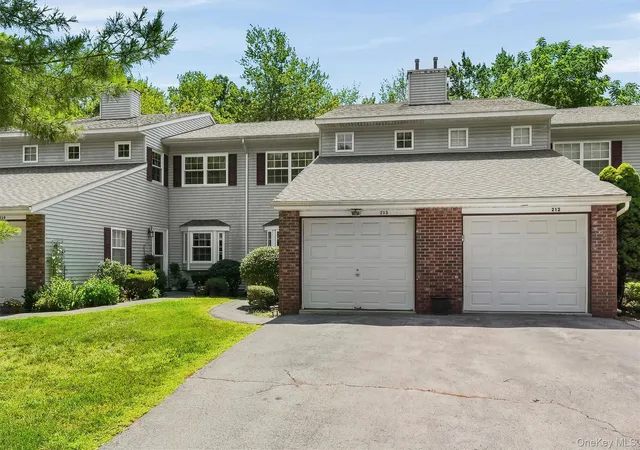 Condo for sale at 213 Eagleton Dr, Monroe, NY 10950 | MLS# 1030733