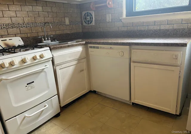 5th image of 175 Sneden Pl #175, Ramapo, NY 10977 | MLS# 1030744