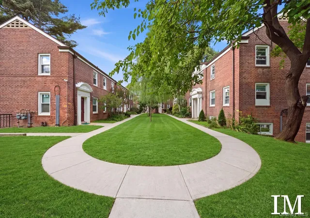 Photo 2 of Condo for sale at 147 47 Charter Rd #22B, New York, NY 11435 | MLS# 1030761 | Listing updated on 2026-08-27