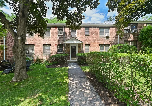 Photo 1 of Condo for sale at 5 Rockledge Ave #1A, Greenburgh, NY 10530 | MLS# 1030791 | Listing updated on 2026-09-25
