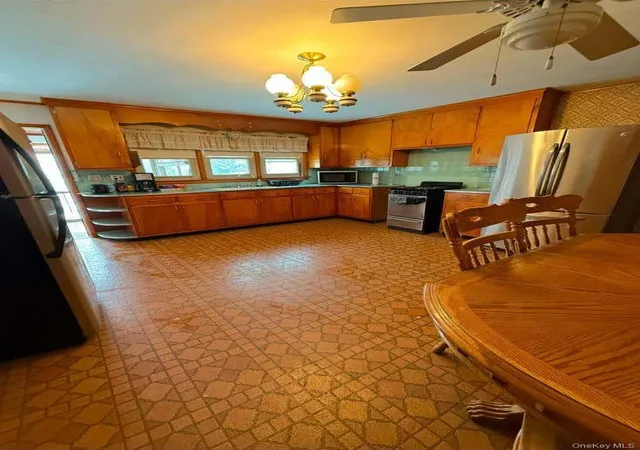 Listing Photo 5 - Condo for sale in building located at 17 Allen St, Catskill, NY 12414