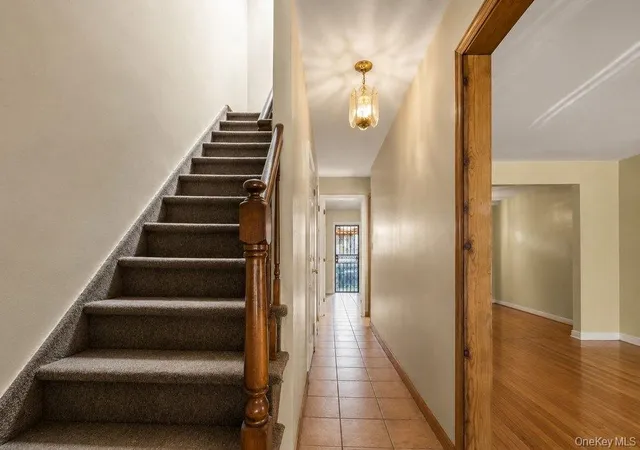 Listing Photo 4 - Condo for sale in building located at 868 E 216th St, New York, NY 10467