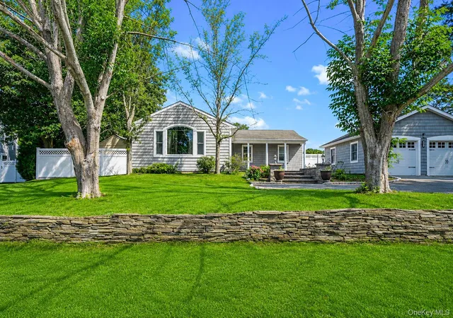 Photo 4 of Sale Pending at 23 Cottage Dr, Brookhaven, NY 11738 | MLS# 1030825 | Listing updated on 2026-09-15