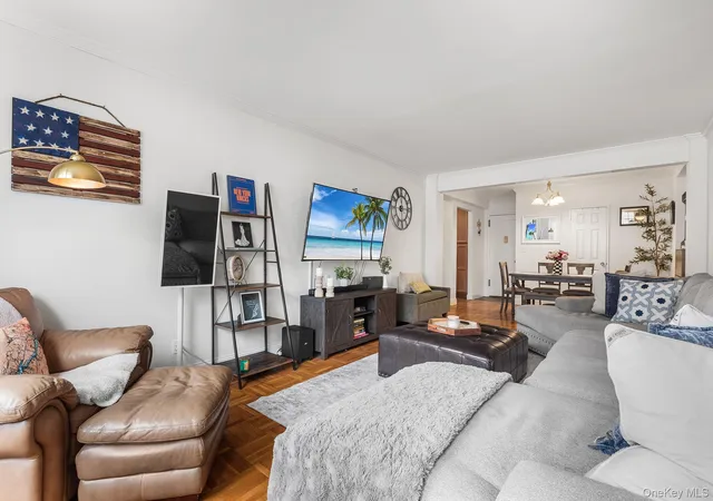 Photo 4 of House for sale at 325 Main St #1J, White Plains, NY 10601 | MLS# 1030837 | Listing updated on 2026-08-30