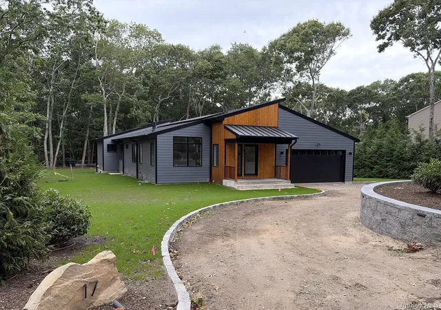 Photo 2 of Single family home for sale at 17 Bittersweet Ave, Southampton, NY 11946 | MLS# 1030841 | Listing updated on 2026-10-05