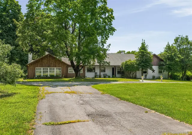 Photo 1 of Single family home for sale at 130 Cromwell Hl Rd, Monroe, NY 10950 | MLS# 1030858 | Listing updated on 2026-08-19