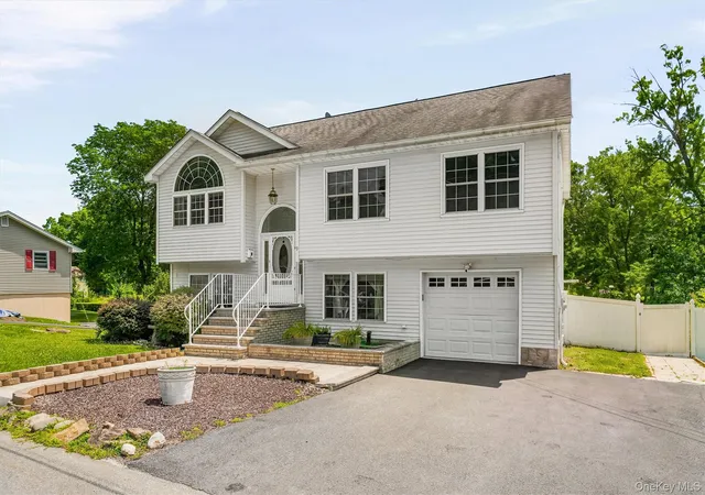 3rd image of 9 Ashland Ave, Middletown, NY 10940 | MLS# 1030876