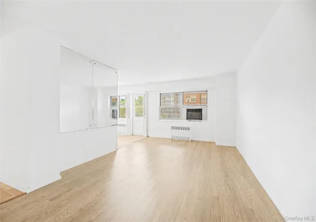 Photo 3 of Condo for sale at 3130 Irwin Ave #4B, New York, NY 10463 | MLS# 1030894 | Listing updated on 2026-07-28