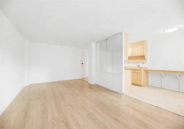 Photo 3 of House for sale at 3130 Irwin Ave #4B, New York, NY 10463 | MLS# 1030894 | Listing updated on 2026-09-29