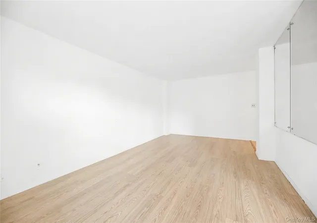 Photo 4 of House for sale at 3130 Irwin Ave #4B, New York, NY 10463 | MLS# 1030894 | Listing updated on 2026-09-29