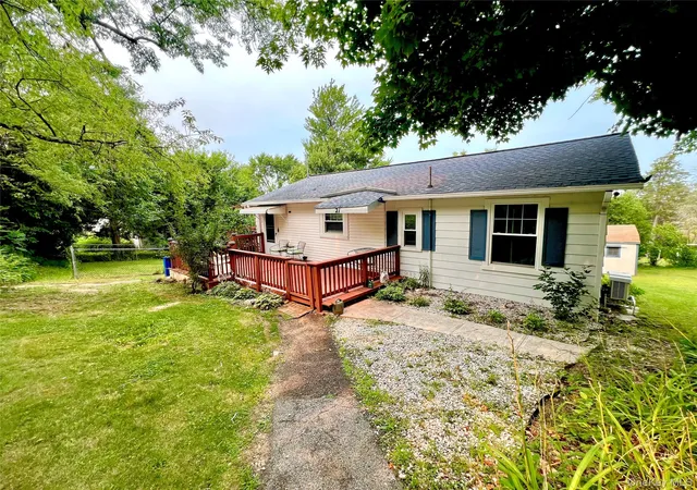 Photo 2 of Single family home for sale at 21 Woodycrest Trl, Monroe, NY 10950 | MLS# 1030916 | Listing updated on 2026-08-01