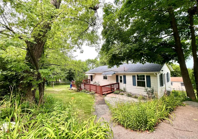 Photo 3 of Single family home for sale at 21 Woodycrest Trl, Monroe, NY 10950 | MLS# 1030916 | Listing updated on 2026-08-01