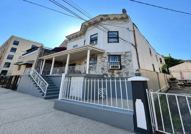 Multi family home for sale at 1819 Waterloo Pl, New York, NY 10460 | MLS# 1030917