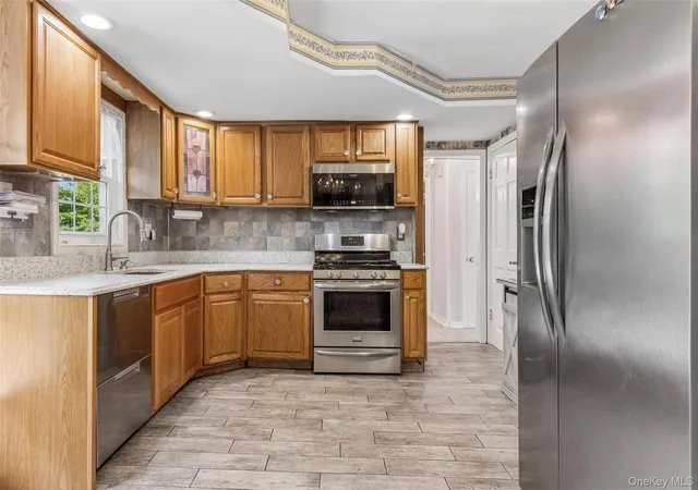 2nd image of 84 Barnum St, West Babylon, NY 11704 | MLS# 1030918