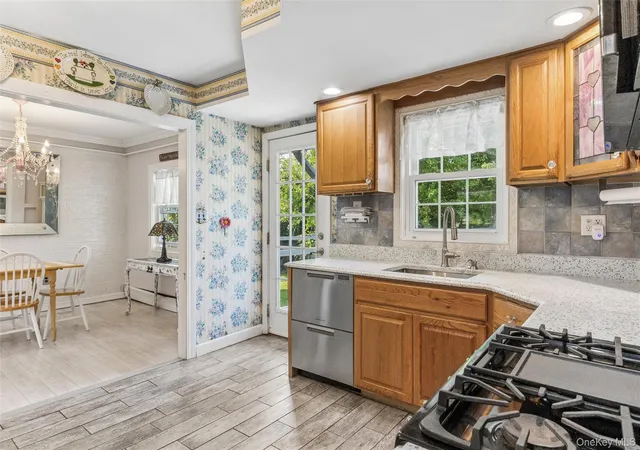 Photo 4 of Sale Pending at 84 Barnum St, West Babylon, NY 11704 | MLS# 1030918 | Listing updated on 2026-08-11
