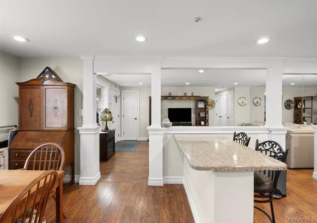 Listing Photo 5 - Condo for sale in building located at 855 Birchwood Rd, Brookhaven, NY 11763