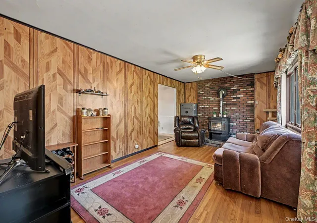 Photo 4 of Sale Pending at 21 Clematis Rd, Southeast, NY 10509 | MLS# 1030928 | Listing updated on 2026-08-20