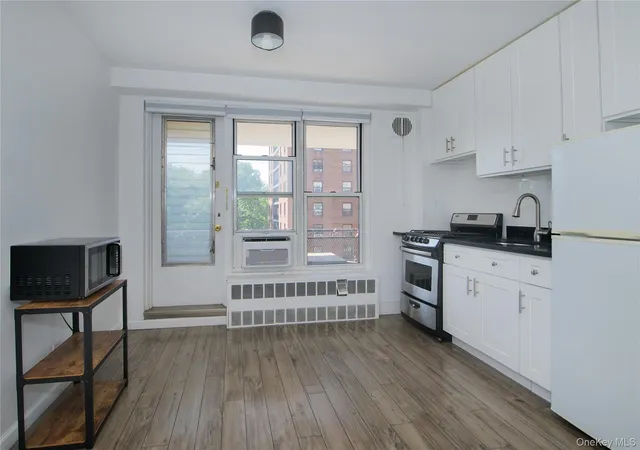Photo 2 of Sale Pending at 35 31 85th Street #5N, New York, NY 11372 | MLS# 1030933 | Listing updated on 2026-09-12